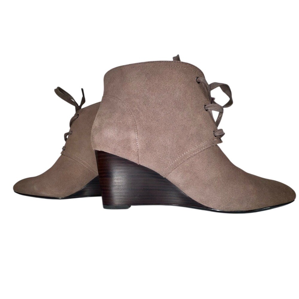 LAUREN RALPH LAUREN Women's Tan Tamia Suede Ankle Boots 8.5 Wedge‎ Heel Lace-Up
